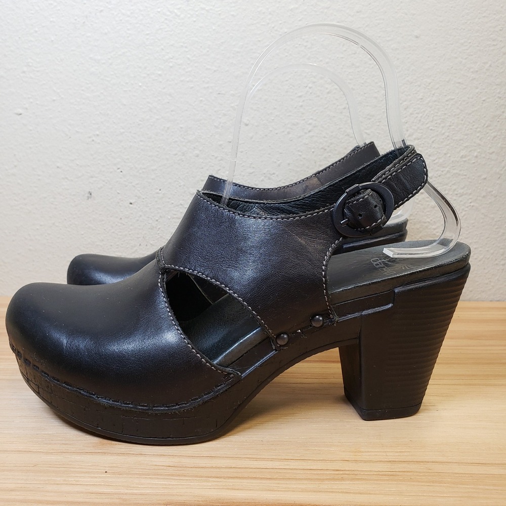 Dansko Riley Slingback Clog Heels Black Leather Chunky Witchy Cottagecore Size 8